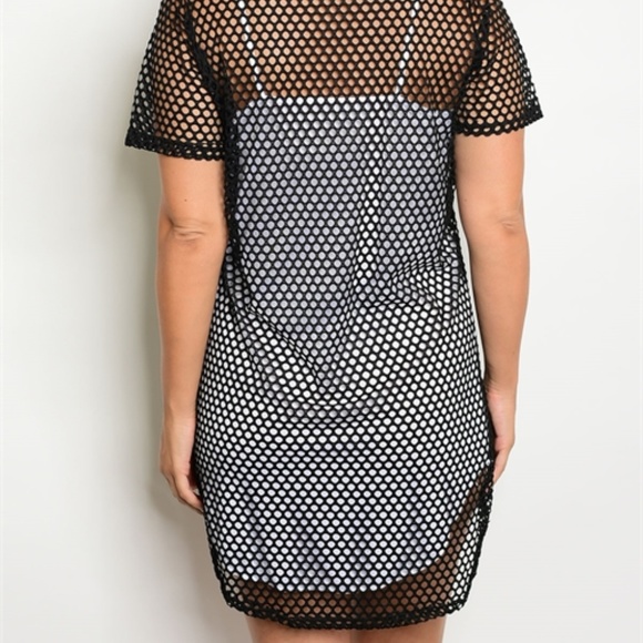 BLACK WHITE FISHNET PLUS SIZE DRESS - Picture 2 of 2